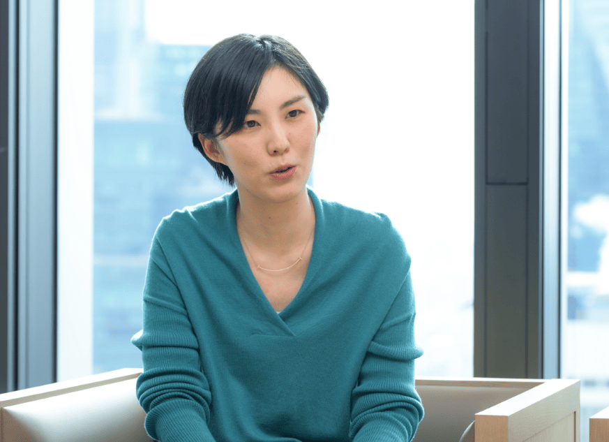 日本マスタートラスト信託銀行株式会社 業務企画推進部 事務企画グループ 主任調査役 足立悠貴子さん