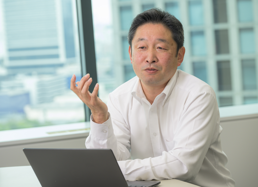アコム株式会社 財務第一部 部長 岡本貴史さん
