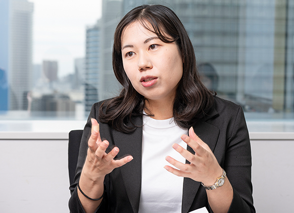 三菱UFJ信託銀行 年金信託部 年金数理室 調査役 吉川 かおりさん