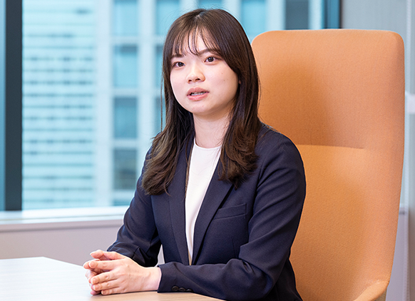三菱 UFJアセットマネジメント 商品開発部 商品開発第二グループ アソシエイト 中島 香子さん