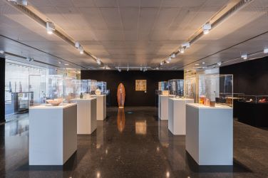 パリ日本文化会館にて日本の工芸作品の展示